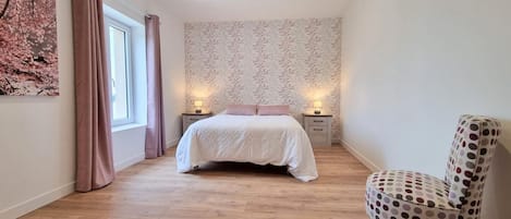 4 bedrooms, free WiFi