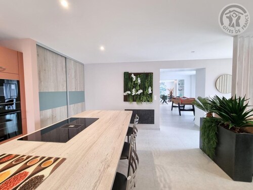 Gîte chaleureux avec WIFI et grand jardin, près de Disneyland