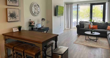 2BR Suite w/patio near NYC train & Seton Hall