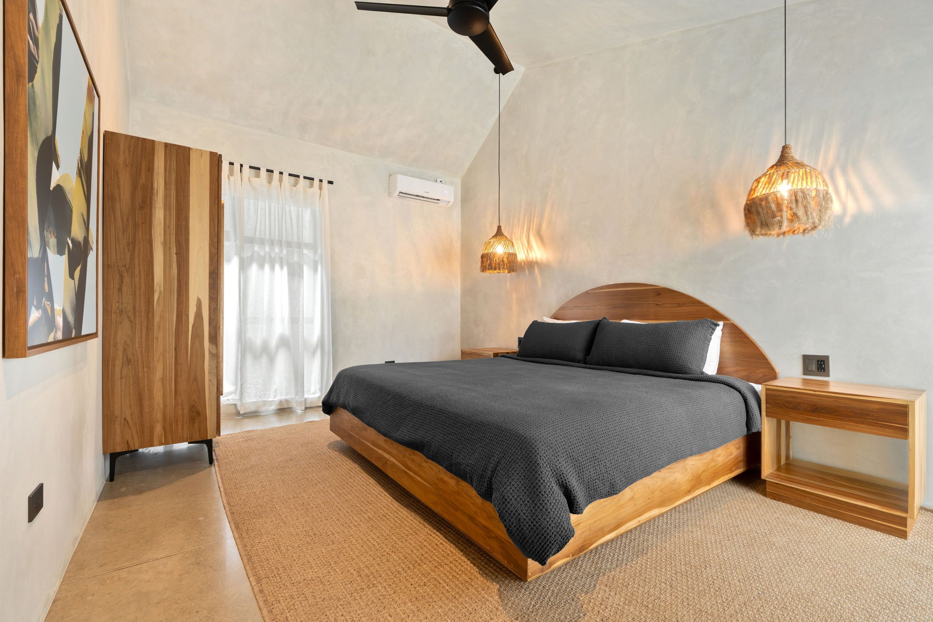 Classic Villa, Patio | 1 bedroom, in-room safe, desk, laptop workspace