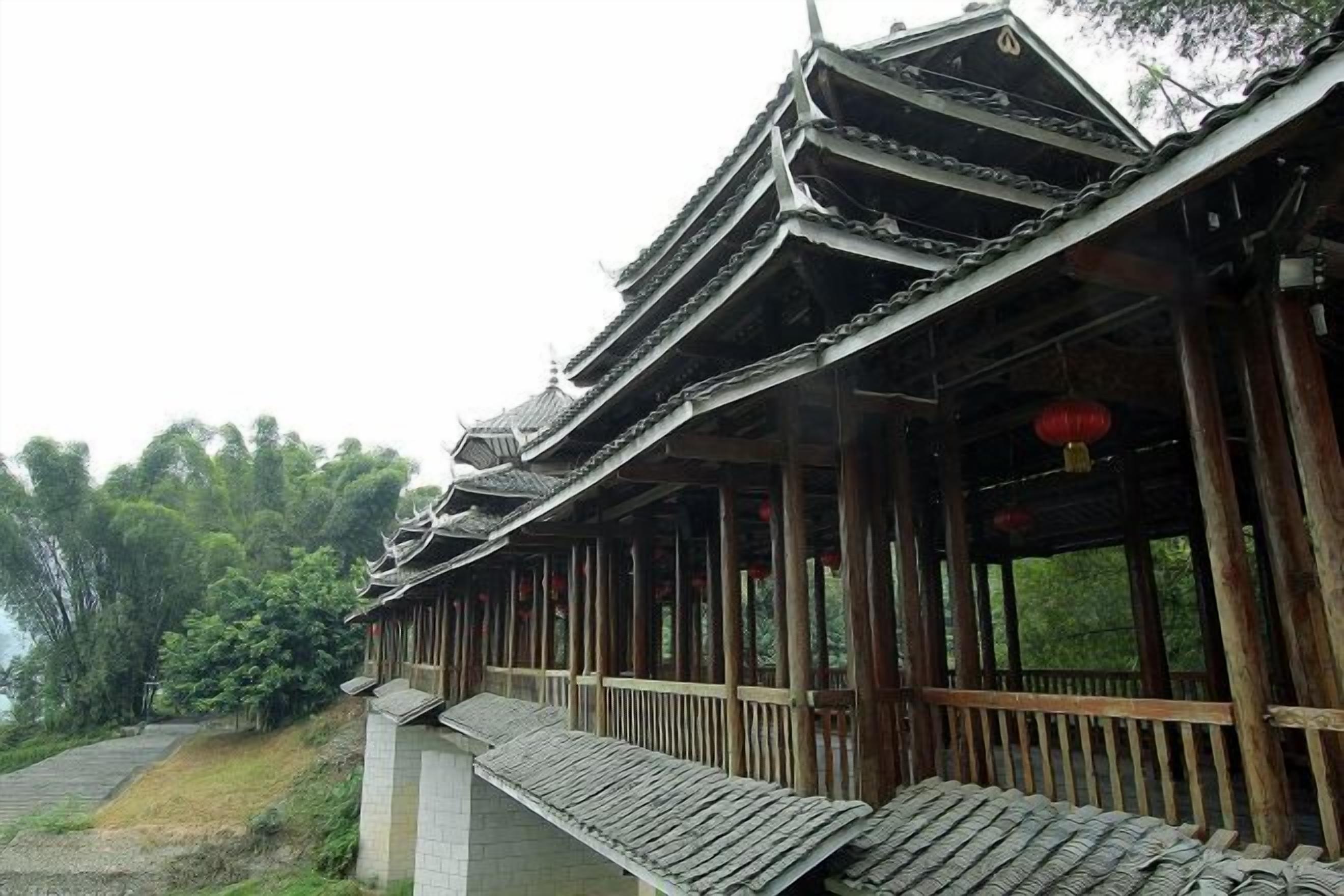 สถานที่น่าสนใจ