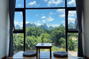 Room - Qiqi Xiaozhan (Yangshuo Impression Liusanjie Scenic Area Shop) (Yangshuo)