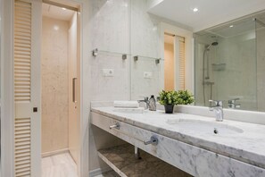 2 bedrooms - La Alcazaba Sleek Apartment in Marbella - Ref M48 (Marbella)