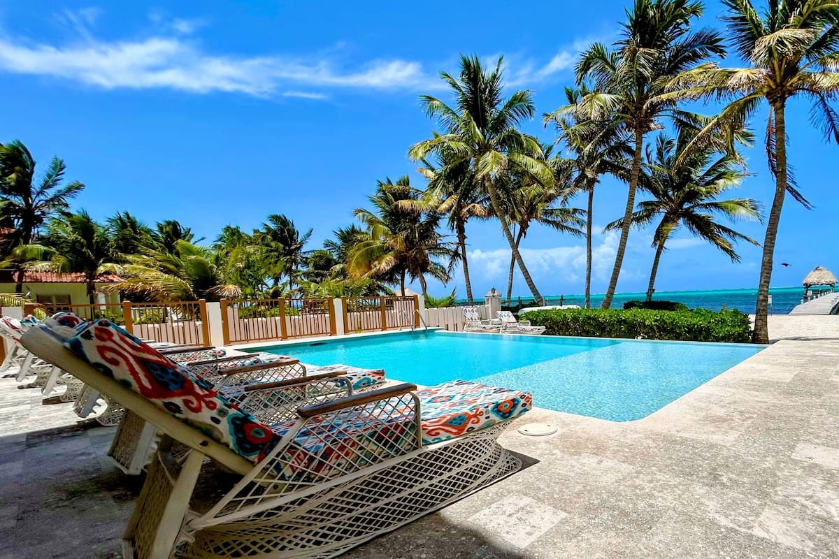 Villa, para fumadores | 11 habitaciones y escritorio