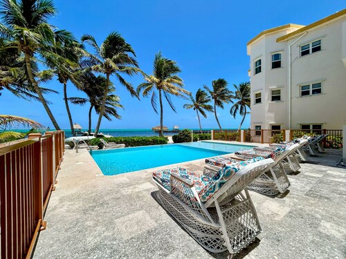 Miramar Villas Resort