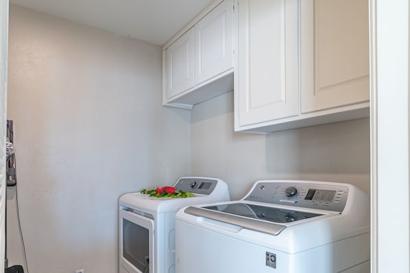 Apartamento, para fumantes | 11 quartos, escrivaninha