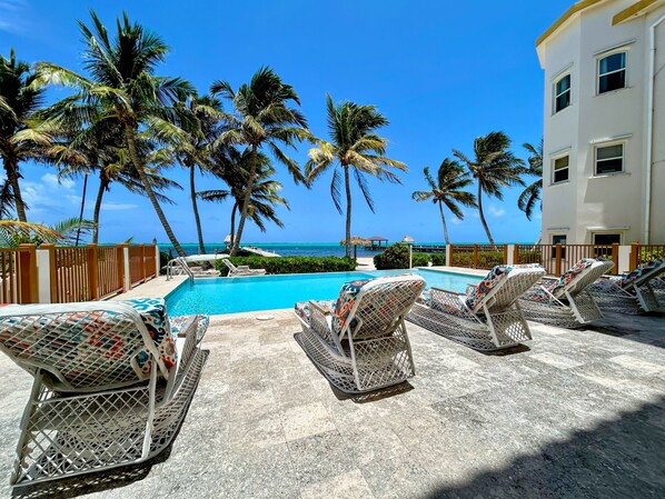 Apartment, Smoking | 11 bedrooms, desk - Miramar Villas Resort (San Pedro)