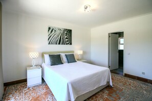 3 Schlafzimmer, Bügeleisen/Bügelbrett, kostenloses WLAN, Bettwäsche