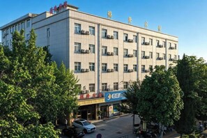 Unclassified image, 4 of 11, button - Delong Hotel(Fufeng County Hospital Fufeng Bus Station Branch) (Fufeng County)