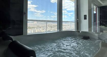 Artemis House2Heal Athens 15th floor / Private Jacuzzi & Sauna, Luxury Apartment