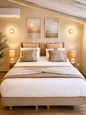 1 bedroom, iron/ironing board, WiFi, bed sheets - La Bohème 2, Mouries Centre au Cœur des Alpilles : Cosy T2 Avec Terrasse (Mouriès)
