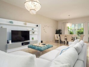 Living area - Opulent 3BR Ground Floor Beachside Puntarena (Rio Hato)