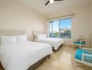3 bedrooms, WiFi, bed sheets - Spacious Family-Friendly 3BR in Puntarena (Rio Hato)