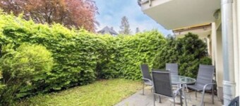 Garden apartment near Westpark, excellent public transport connections.