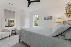 2 soverom, skrivebord, strykejern/-brett og wi-fi (inkludert)