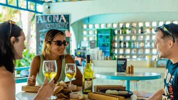 Bar (en la propiedad)