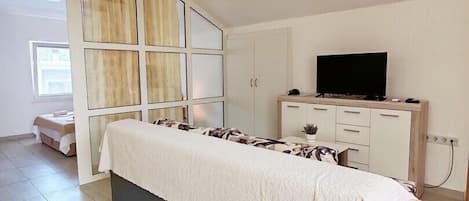 1 habitación, wifi y ropa de cama