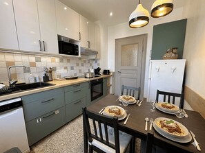 Fridge, microwave, oven, dishwasher