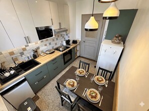 Fridge, microwave, oven, dishwasher