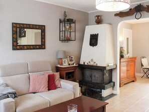 Télévision, cheminée