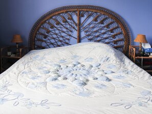 3 多间卧室、熨斗/熨衣板、WiFi、床单