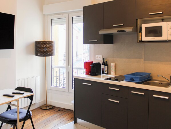 Fridge, microwave, coffee/tea maker