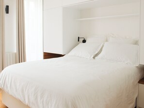 2 slaapkamers, een strijkplank/strijkijzer, wifi, beddengoed