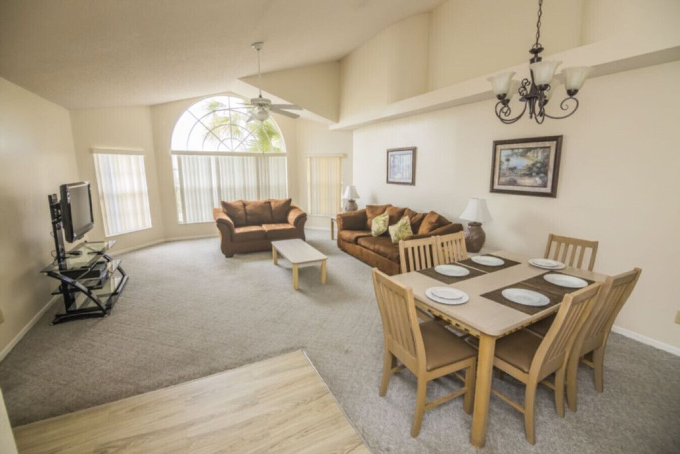 Spacious Interior - Free WiFi - Near Disney - Sweetwater Club