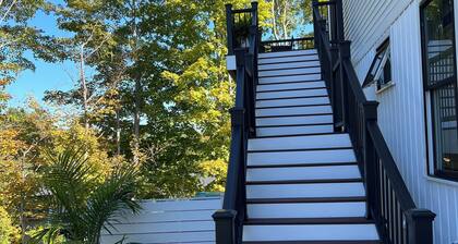 Cozy sunlit apartment steps from downtown Dover. Parking included