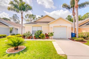 Exterior - Dunes Retreat Villa with Private Pool (Haines City)