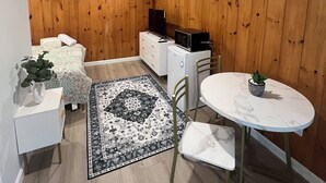 Interior - More then a Motel With Garden , Renovated Rooms at heart of Boothbay (Boothbay)