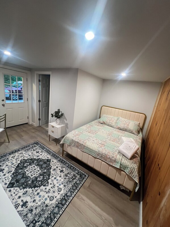 1 chambre, fer et planche à repasser, Wi-Fi, draps fournis