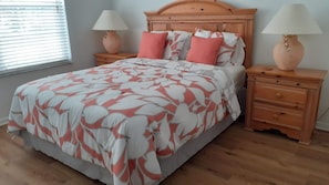 4 bedrooms, iron/ironing board, WiFi, bed sheets - Villa Sixteen Southern Dunes (Haines City)