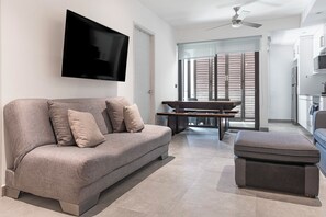 Superior appartement, 2 slaapkamers, patio | Woonkamer