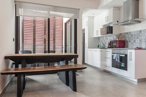 Superior Apartment, 2 Bedrooms, Patio | Dining room - Quinto Sol Tulum (Tulum)