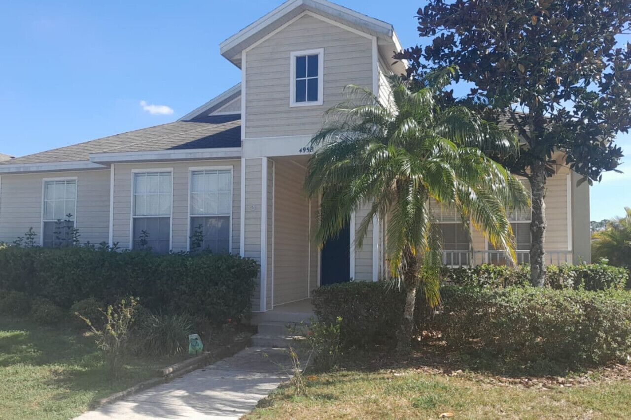 Immaculate 4 bed / 3 bath pool & spa home