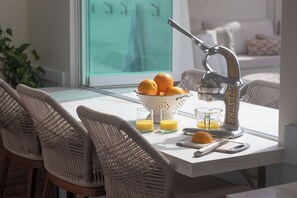 Dining - The Blue Skies Mini Resort (Oceanside)