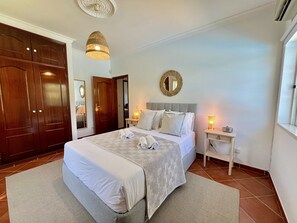 3 bedrooms, iron/ironing board, free WiFi, bed sheets - VILAMOURA WHITE HOUSE VILLA WITH POOL by HOMING (Vilamoura)