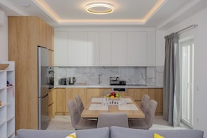 Fridge, microwave, dishwasher, toaster