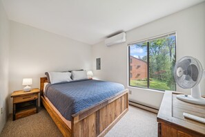 3 Schlafzimmer, Bügeleisen/Bügelbrett, Reisekinderbett, kostenloses WLAN