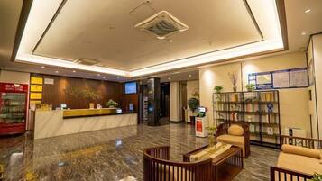 ๋ก๋น ๋ผ์ด์ง