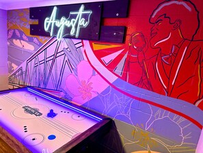 Spielezimmer