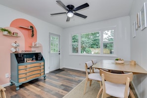Dining - Comestay@ApricotLane! - walk to Augusta National! ⛳️ Featured in Golfweek! (Augusta)