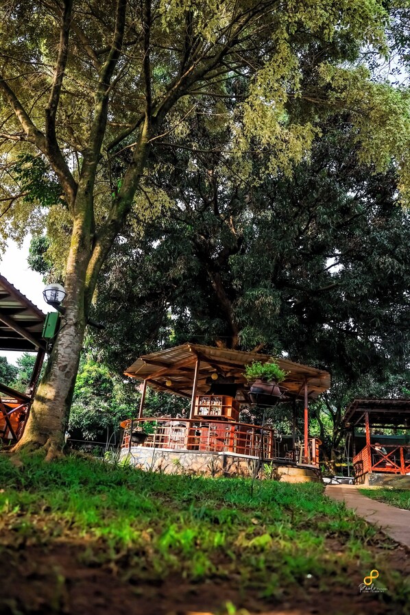 Exterior - Golden Court (Kampala)