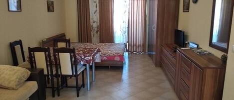 1 bedroom, iron/ironing board, WiFi, bed sheets