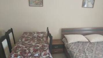 1 bedroom, iron/ironing board, WiFi, bed sheets