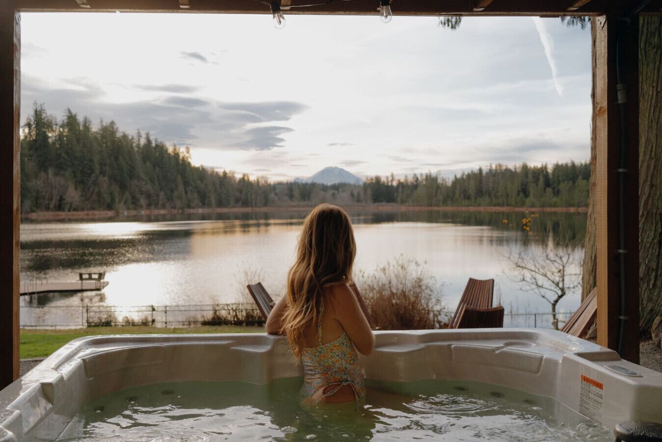Outdoor spa tub