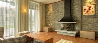 Villa Family Comfort • Key Hook – Mountain View