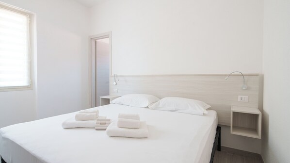 Free WiFi, bed sheets - Das alte Haus - Room 301 (Olbia)