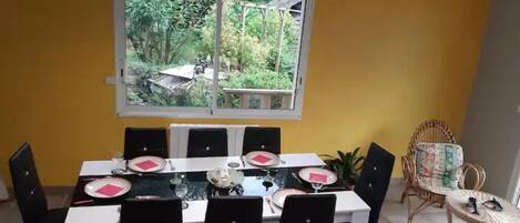 تناول الطعام